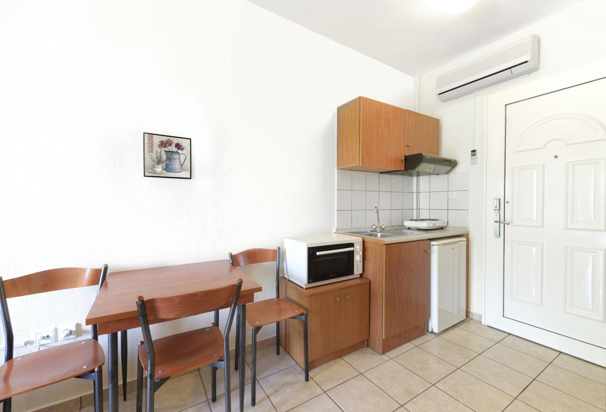 Amalia Aparthotel PalaiónTsiflíkion Cameră foto