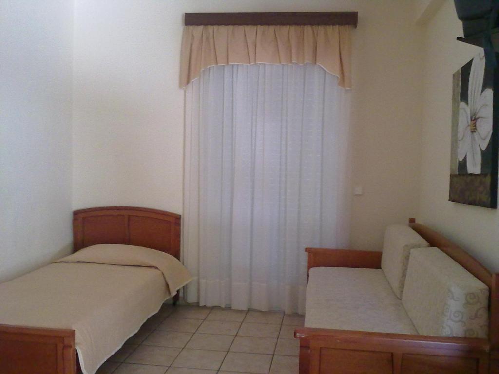 Amalia Aparthotel PalaiónTsiflíkion Exterior foto
