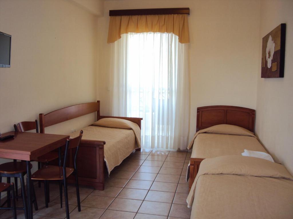 Amalia Aparthotel PalaiónTsiflíkion Cameră foto
