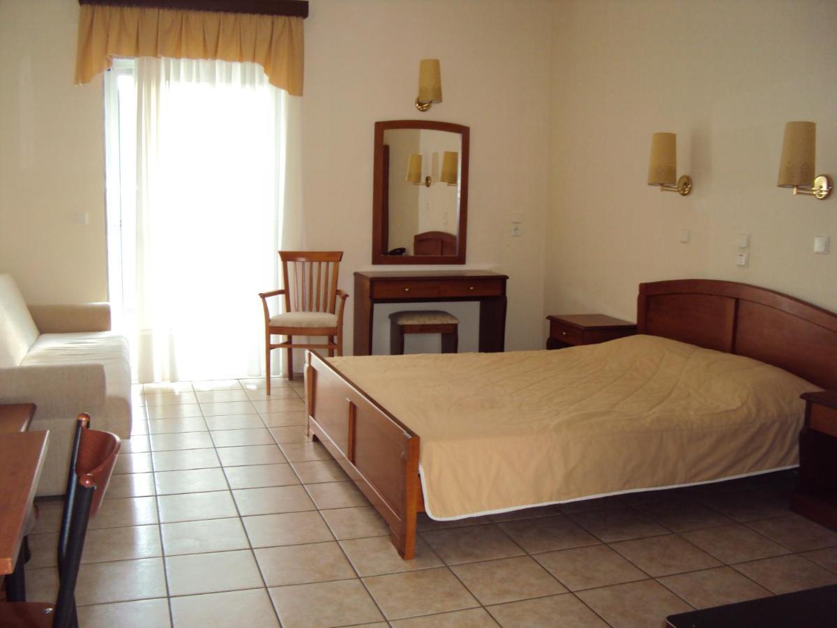 Amalia Aparthotel PalaiónTsiflíkion Cameră foto